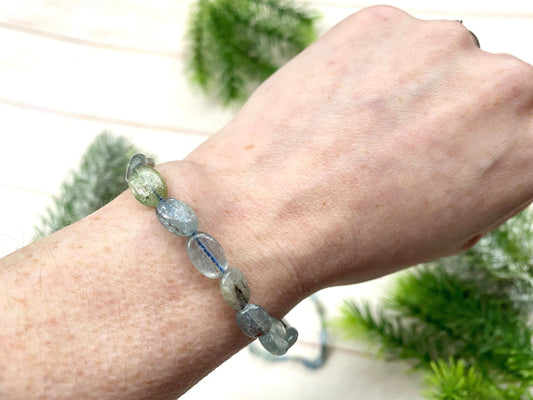 Kyanite Bracelet - Blue Green Kyanite Bracelet - Healing Crystal Energy Stretch Bracelet